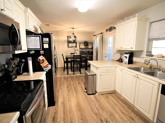 5th image of 278 Lost Orchard Dr