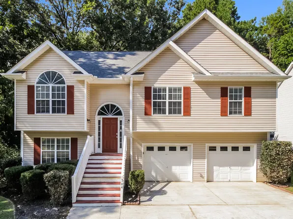 764 Crystal Bay Rd, Villa Rica, GA 30180