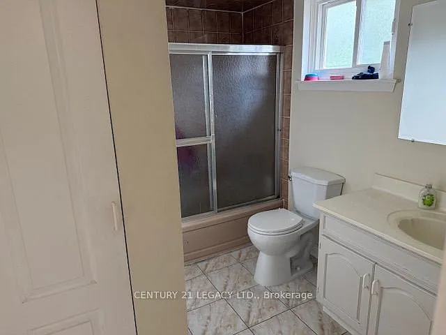 25 Edenborough Dr #UPPER — Photo 7
