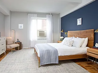 5 Peter Cooper Road, #9D