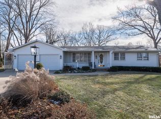 4916 W Woodwind Ct, Peoria, IL 61607