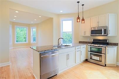 2nd image of 1528 N Campbell Ave #3