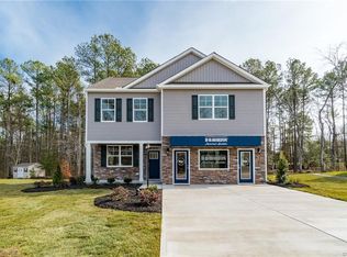 11406 Longtown Dr, Midlothian, VA 23112