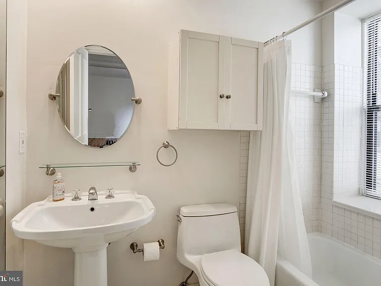2153 California St NW #207 — Photo 14