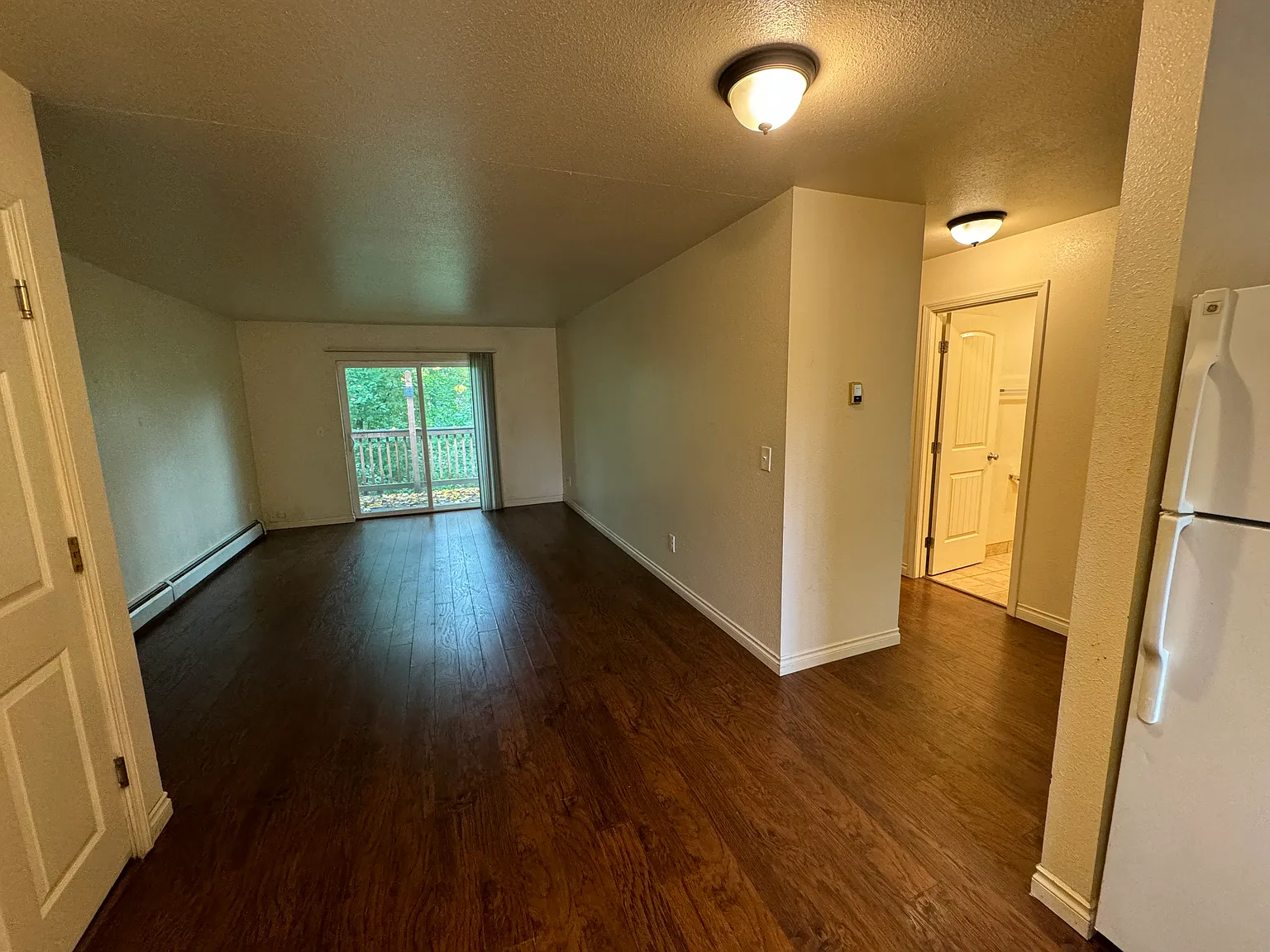 2 bed, 850 sqft, $1,600 — Photo 4