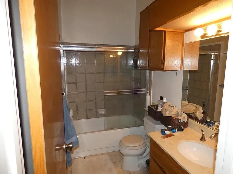 8310 Regents Rd — Photo 5