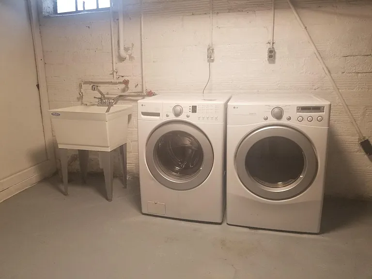 2401 Shelby St #4 — Photo 19