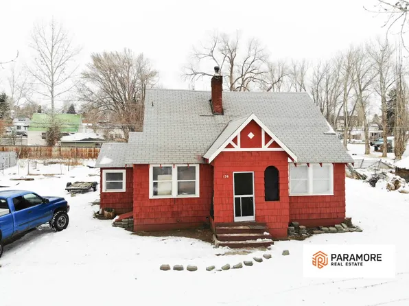 136 N Quincy Ave, Hines, OR 97738