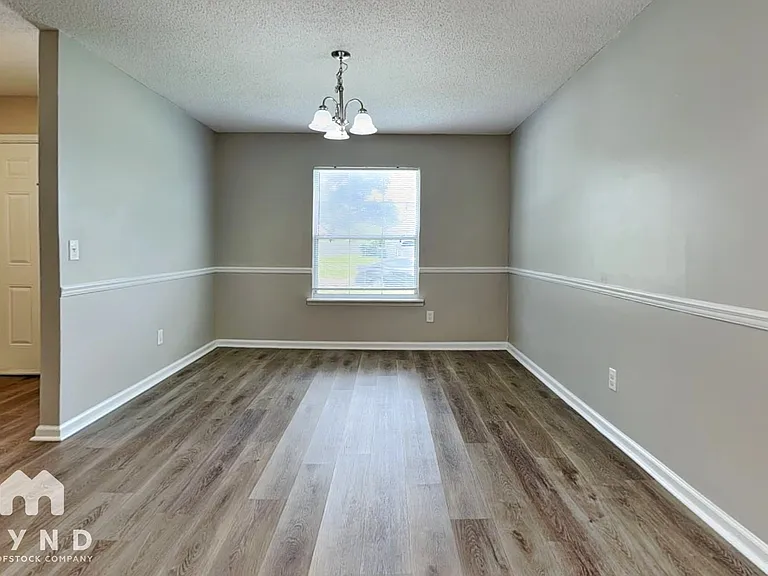 10958 Mandarin Station Dr E — Photo 3