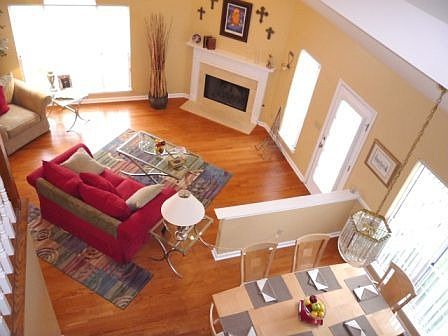 Open living room / dining