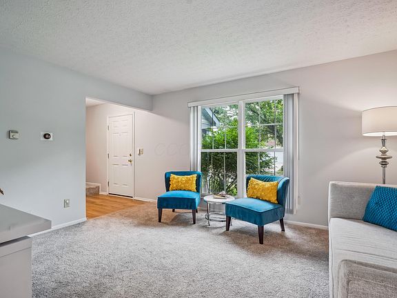 5th image of 3279 Prairie Gardens Dr
