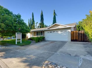 10400 Lindsay Ave, Cupertino, CA