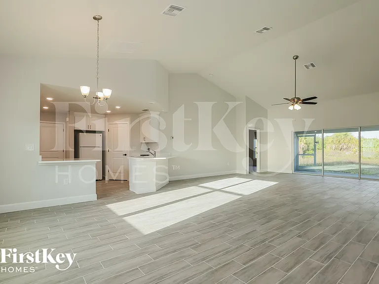 6148 Hellman Ave — Photo 4