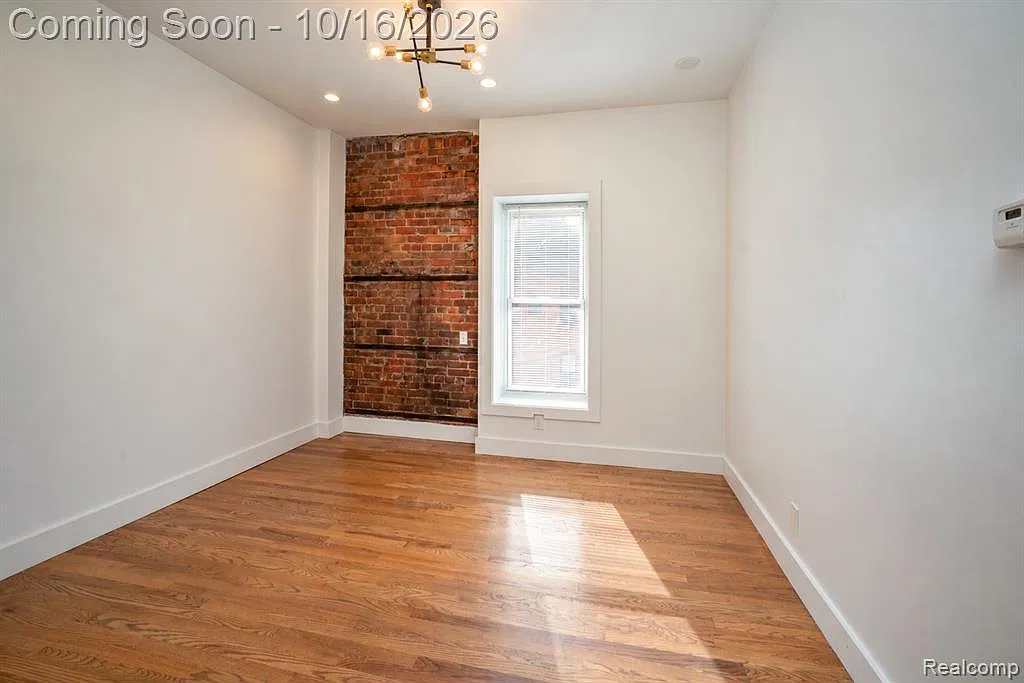 1 bed, 1.0 bath, 1050 sqft, $1,199 — Photo 4