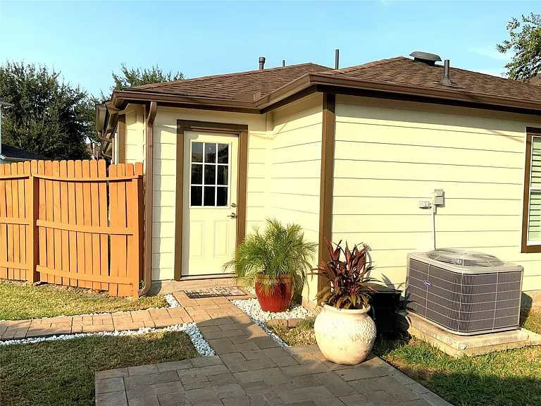 15506 Red Pine Ridge Way — Photo 48