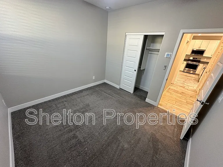 13180 W Cliffrose Rd — Photo 16