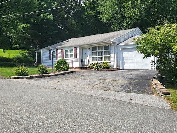 2nd image of 3 Park Dr