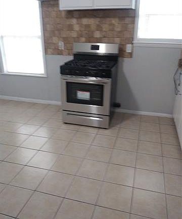 4th image of 5109 Virgil St