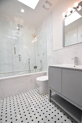 Rented by Urban Realty NYC | media 23