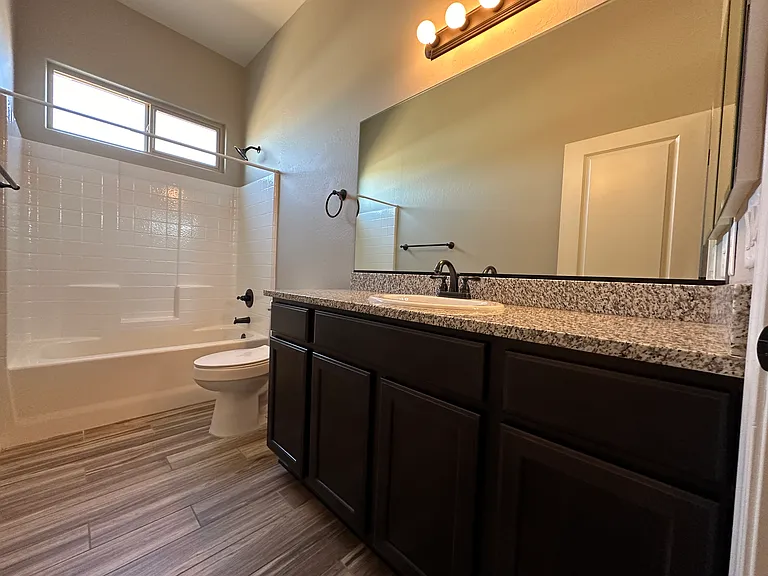 5688 E 39th Pl — Photo 15