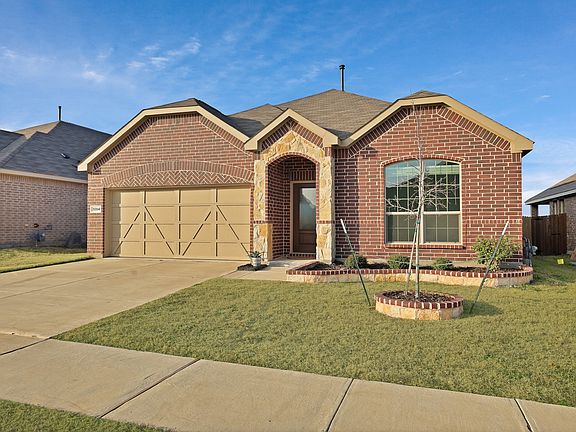 3rd image of 3204 Renaissance Dr