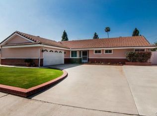 2542 N Glenside Cir, Orange, CA 92865