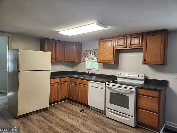5th image of 5525 Saddle Club Rd