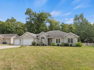 1516 Colfax Ct, Fort Wayne, IN 46815