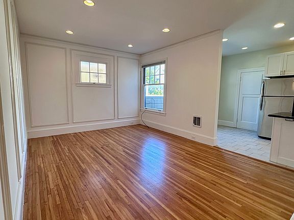 4th image of 2070 Fell St APT 10