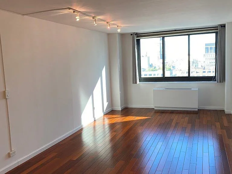347 W 57th St #40B — Photo 6