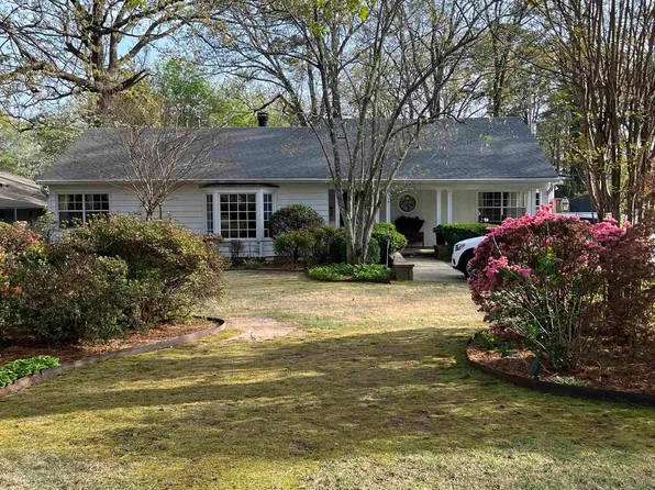 11 Shannon Dr, Little Rock, AR 72207