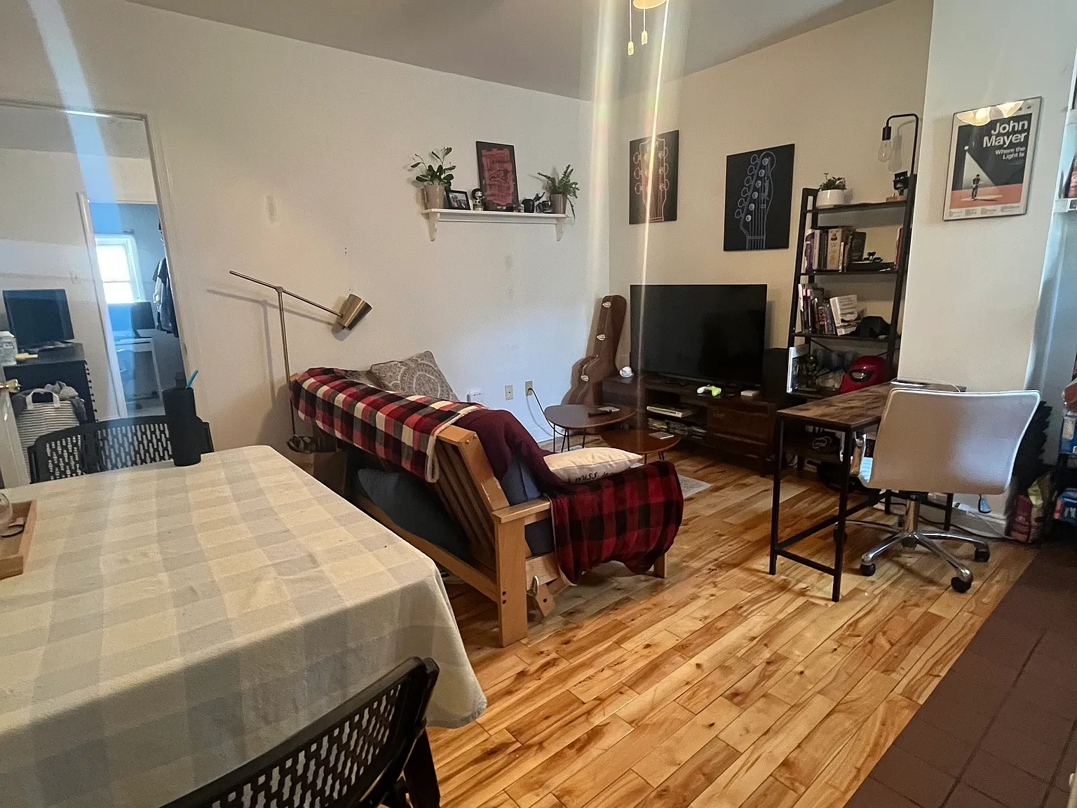 1 bed, 900 sqft, $1,325 — Photo 4
