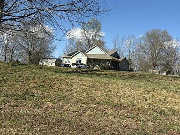 4th image of 226 Ole Plantation Dr