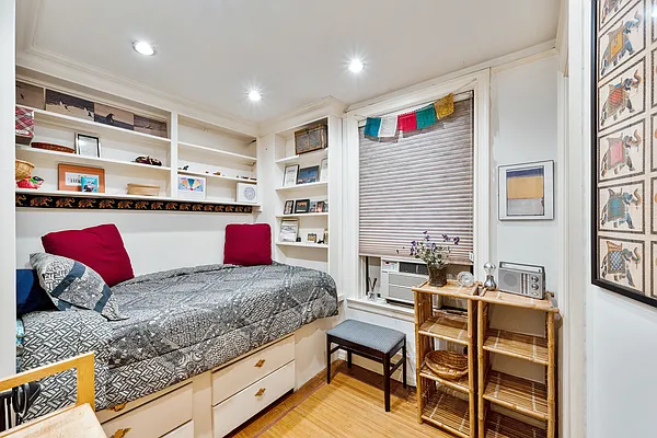 Sold by Sotheby's International Realty | media 7