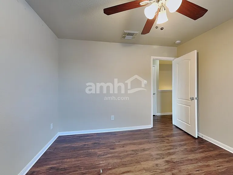 3743 Jewel Point Dr — Photo 19