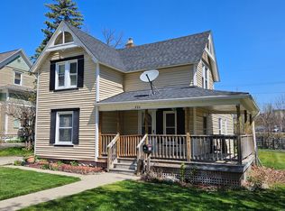 224 E Washington St, Howell, MI 48843