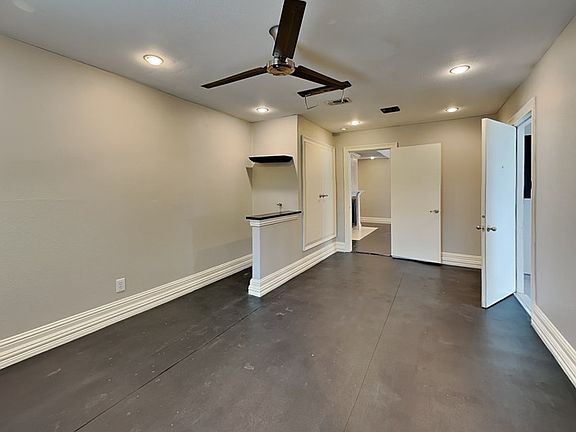 5th image of 5064 Nash Dr