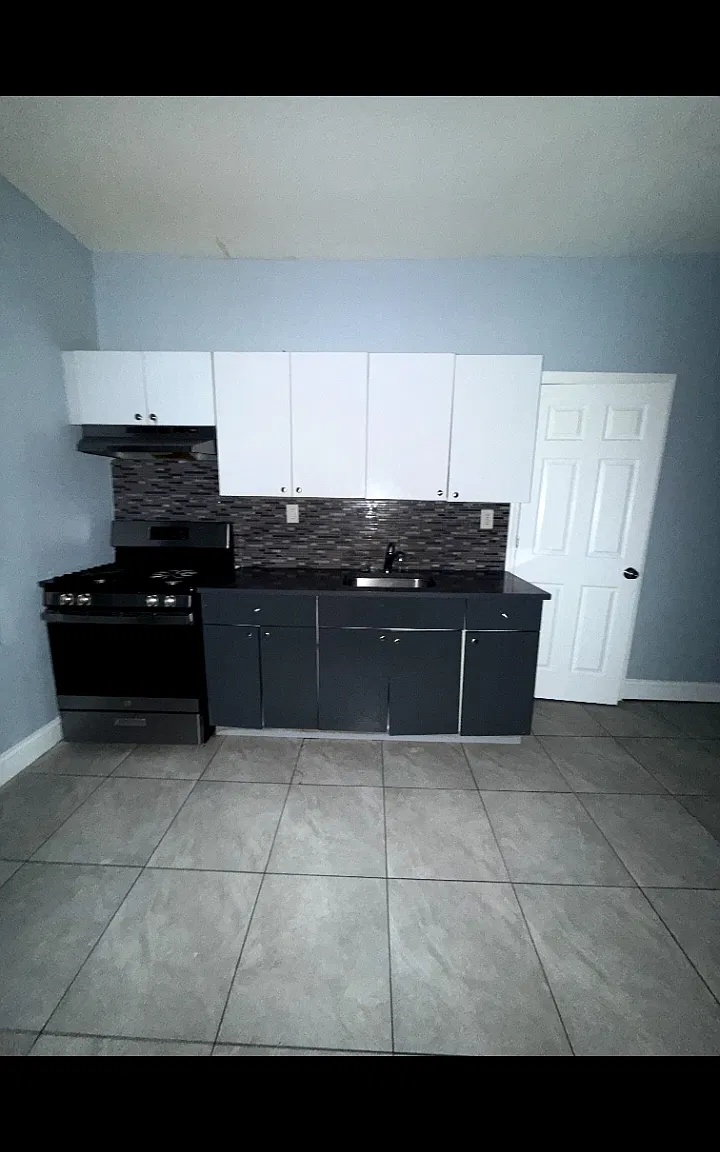 2 bed, $2,100 — Photo 1