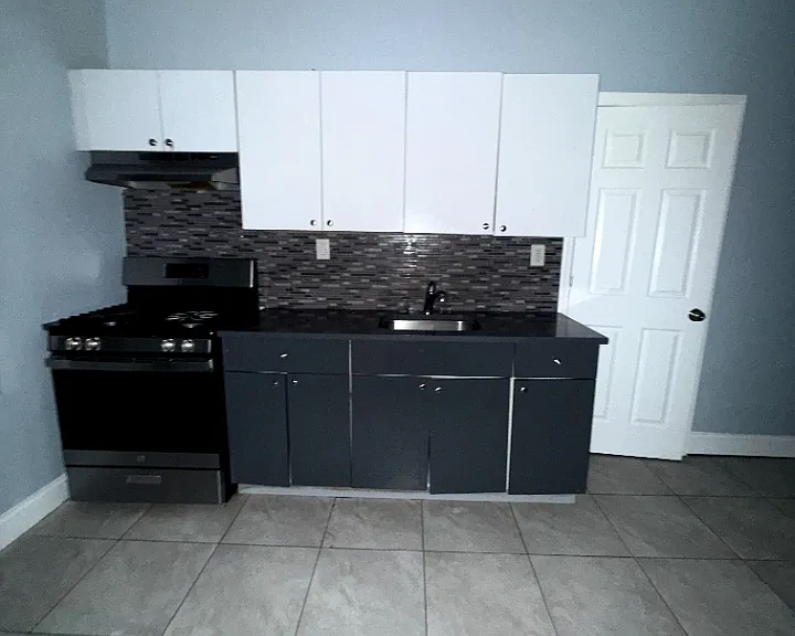6 N 21st St #A3 — Photo 1
