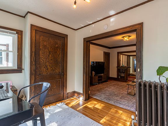 4th image of 3113 Fremont Ave S #2