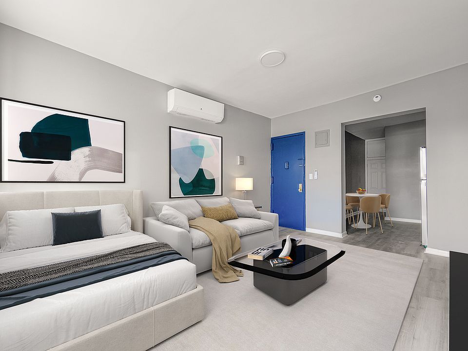 2nd image of 901 Dekalb Ave #3C