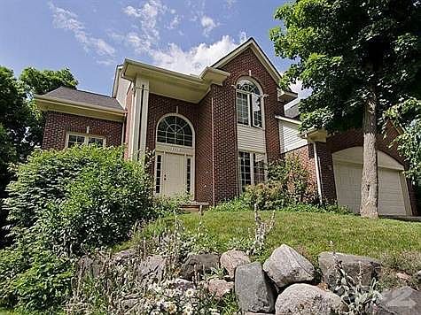 1st image of 801 Brookside Dr