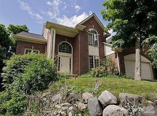 801 Brookside Dr, Ann Arbor, MI 48105