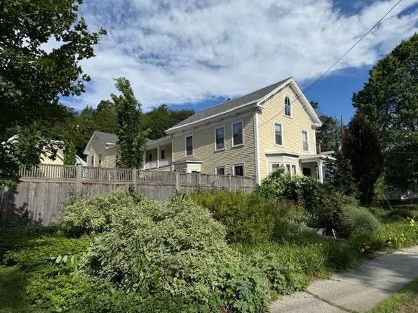 58 Oak Street, Brattleboro, VT 05301
