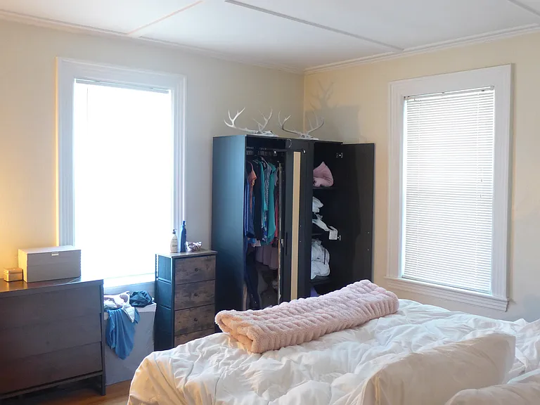255 Derby St #1 — Photo 3