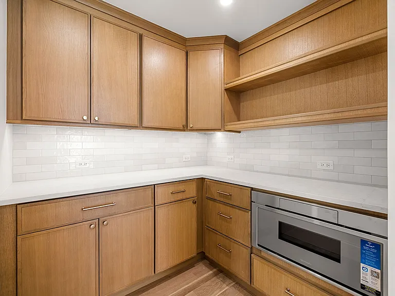 309 Broadway #1 — Photo 6