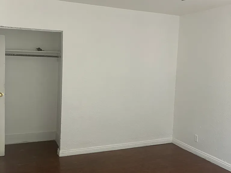 3103 Folsom St — Photo 3
