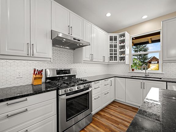 5th image of 405 Rockland Rd