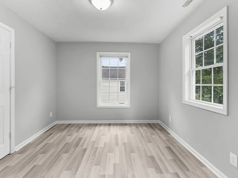 1415 Commerce Ave #1 — Photo 14