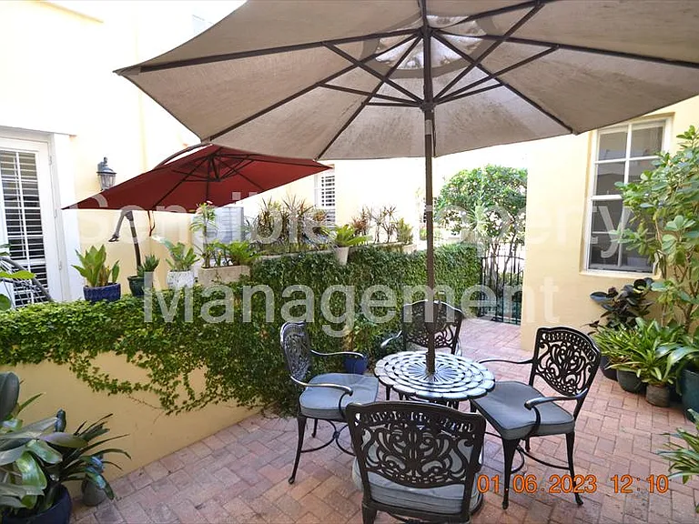 2405 Victoria Gardens Ln — Photo 5